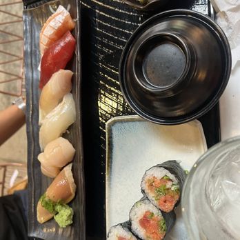 Mills Alley - Deluxe Sushi lunch special - Japanese Near Me - Pasadena, California Mills Alley - Deluxe Sushi lunch special - Japanese Near Me - Pasadena, California