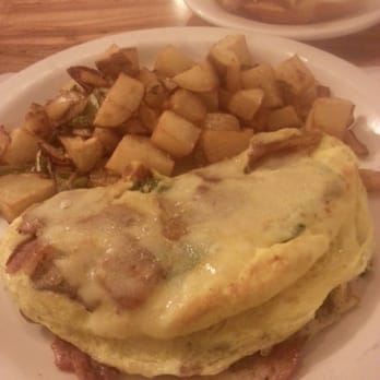 Country Kitchen - The potatoes were excellent! Crispy on the outside, soft inside. I wished the omelet was fluffy and not flat, though. - American Near Me - Ramona, California Country Kitchen - The potatoes were excellent! Crispy on the outside, soft inside. I wished the omelet was fluffy and not flat, though. - American Near Me - Ramona, California