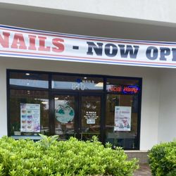 Q Nails