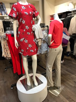 Banana Republic Factory Store by null