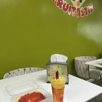 FruiTastik - Hotdog and Mangonada - Fruits & Veggies Near Me - Moon Township, Pennsylvania