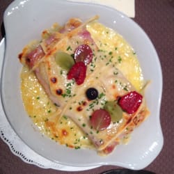 Burg Café - Toast Hawaii