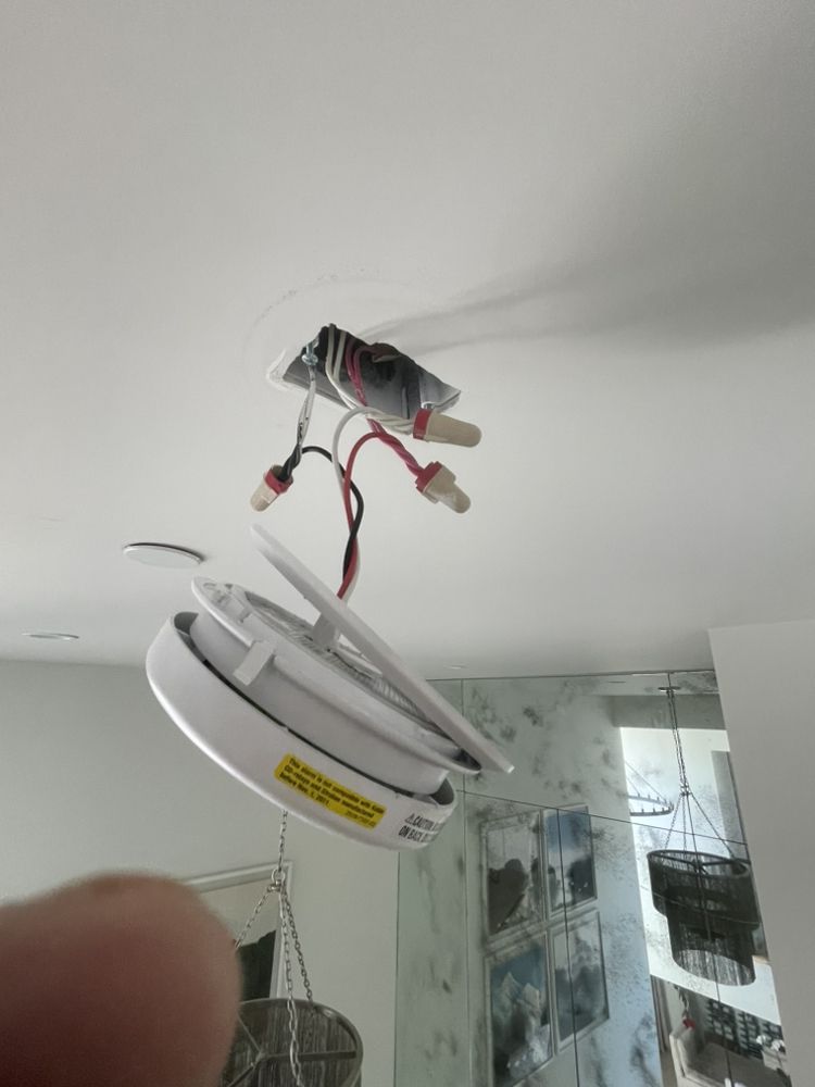 Slide of Chavez Electrical Services