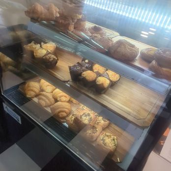 Dalian's Cafe - Cafes Near Me - Los Angeles, California