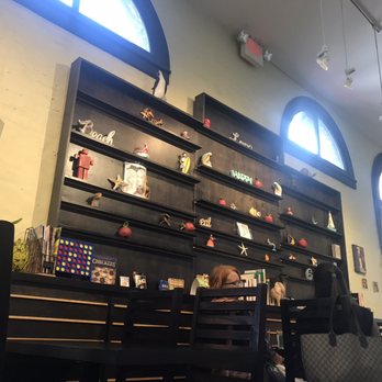 Eatcetera - Inside - Sandwiches Near Me - Galveston, Texas