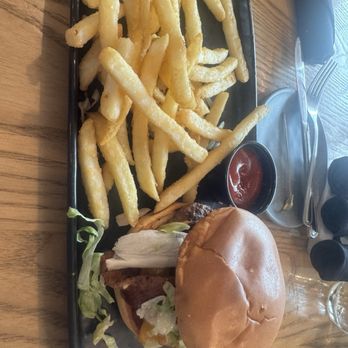 The Goat Pflugerville - Burger and fries - Bars Near Me - Pflugerville, Texas