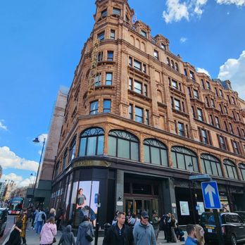Harrods - Department Stores Near Me - London, XGL