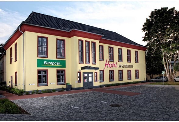 Hostel am GÜTERBAHNHOF by null