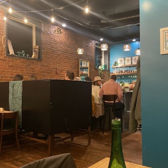 9th Street Bistro - Bar area - Modern European Near Me - Noblesville, Indiana 9th Street Bistro - Bar area - Modern European Near Me - Noblesville, Indiana