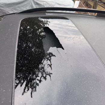 Auto Kraft & Glass - Broken & shattered sunroof glass - Windshield Installation & Repair Near Me - Teaneck, New Jersey Auto Kraft & Glass - Broken & shattered sunroof glass - Windshield Installation & Repair Near Me - Teaneck, New Jersey