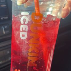 Dunkin' Donuts - Spark'd Energy ( Berry)