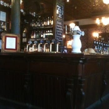 The Clachan - Bar area. - Pubs Near Me - London, XGL The Clachan - Bar area. - Pubs Near Me - London, XGL