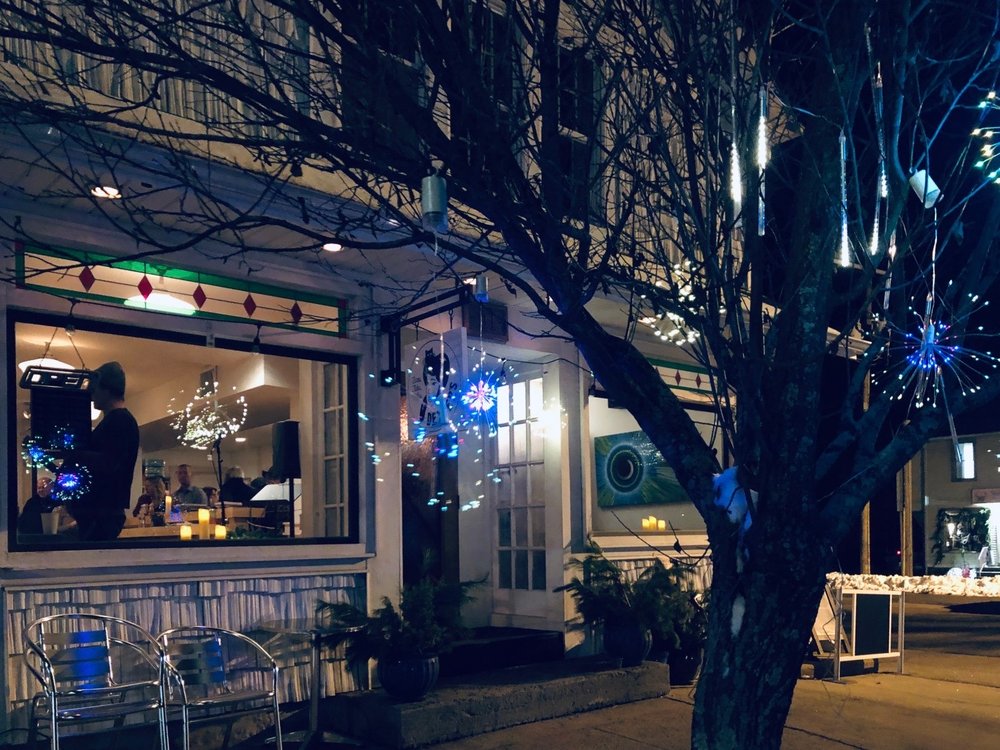 DEXTER’S TUNE TALES & ALES Updated October 2024 91 Main St, East