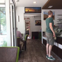 Fisch Haus Loop - Super Fischgeschäft mit tollem Bistro bis 20:00Uhr !!