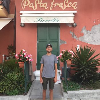 Pasta Fresca Fiorella - Storefront - Pasta Shops Near Me - Camogli, GE Pasta Fresca Fiorella - Storefront - Pasta Shops Near Me - Camogli, GE