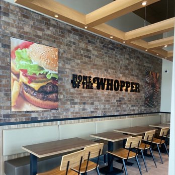 Burger King - Entrance - Burgers Near Me - Meridian, Idaho