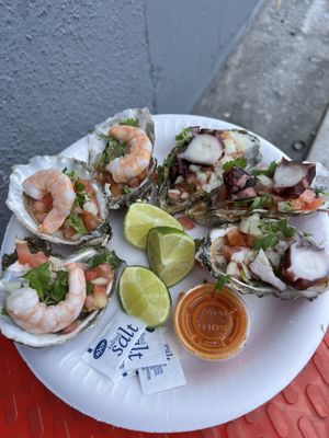Mariscos Jalisco by null