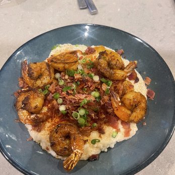 Timberline Craft Kitchen & Cocktails - Shrimp and grits - Cocktail Bars Near Me - Silverthorne, Colorado Timberline Craft Kitchen & Cocktails - Shrimp and grits - Cocktail Bars Near Me - Silverthorne, Colorado
