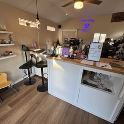 Four Star Coffee - Inside