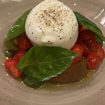 Cino - Burrata - Italian Near Me - Honolulu, Hawaii