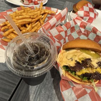 Burger Bros - Burgers Near Me - Sacramento, California Burger Bros - Burgers Near Me - Sacramento, California