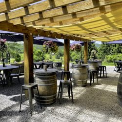 Pail Shop Vineyards - Covered outdoor seating.