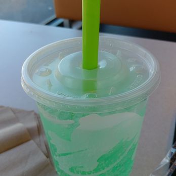 Taco Bell - The Large Freeze 'Boba Tea Pearl Straws'. They ran out of the regular straws! - Fast Food Near Me - Fairfield, California