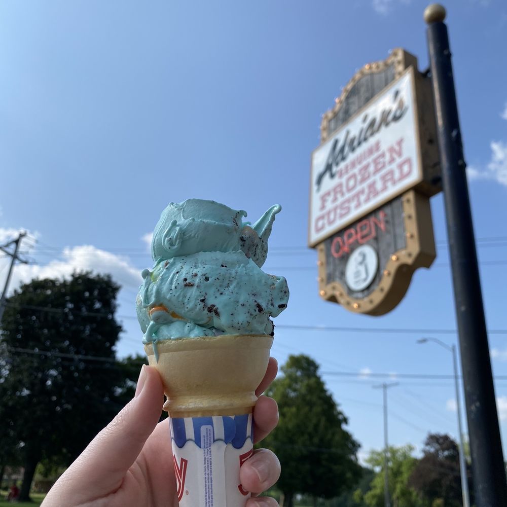 Cake batter ice cream with Oreo, m&m and Reese's (flavor of the day) Cake batter ice cream with Oreo, m&m and Reese's (flavor of the day)