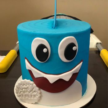 Flirt Cupcakes - Blue Baby Shark Animal Cake - Desserts Near Me - Edmonton, Alberta