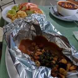 El Picudo - Filet stuffed with shrimp, octopus, and squid.