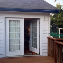 Casa Cassel Bunk and Barn - Deck cabin entrance