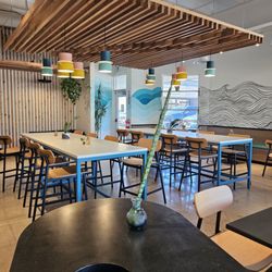 Ola Juice Bar - Gorgeous ambiance