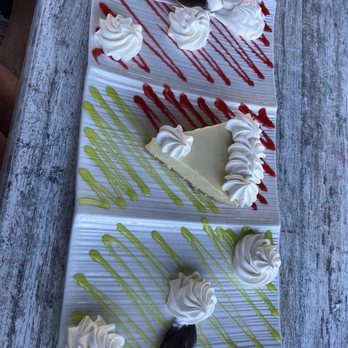 Island Grill - Key Lime Pie - Seafood Near Me - Islamorada, Florida