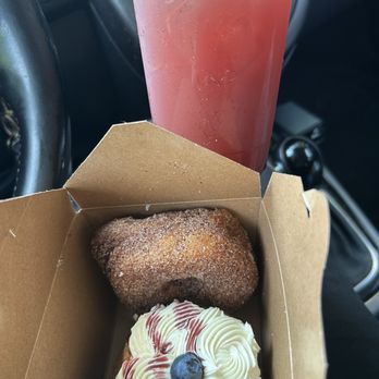 Donnie’s Donuts - Donuts and tea - Coffee & Tea Near Me - Atlanta, Georgia