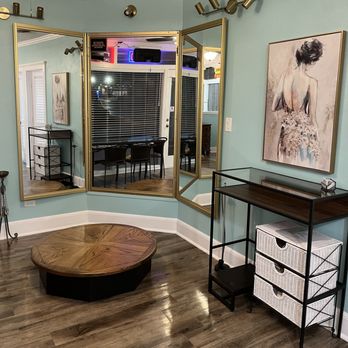 Signature Sewing Your Personal Tailor - Call/text for an appointment that works best for you! - Sewing & Alterations Near Me - Sherman, Texas Signature Sewing Your Personal Tailor - Call/text for an appointment that works best for you! - Sewing & Alterations Near Me - Sherman, Texas