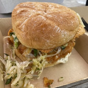Dune Brothers - Excellent fresh fish sandwich - New American Near Me - Providence, Rhode Island