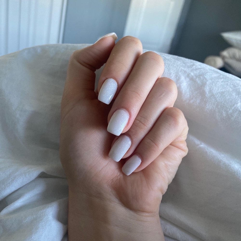 Liquid dip white nails Liquid dip white nails