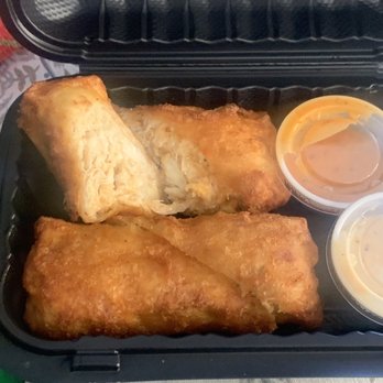 Papi Cuisine - Yummy crab egg rolls - Cocktail Bars Near Me - Baltimore, Maryland Papi Cuisine - Yummy crab egg rolls - Cocktail Bars Near Me - Baltimore, Maryland
