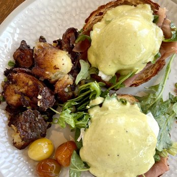 NoMI - Nomi Benedict - Bars Near Me - Chicago, Illinois NoMI - Nomi Benedict - Bars Near Me - Chicago, Illinois