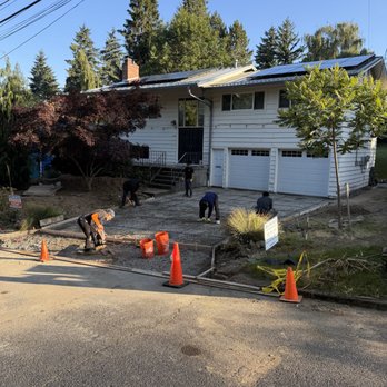 JR Concrete Construction - This old driveway is being ripped out and replaced as it was falling apart - Masonry/Concrete Near Me - Damascus, Oregon JR Concrete Construction - This old driveway is being ripped out and replaced as it was falling apart - Masonry/Concrete Near Me - Damascus, Oregon