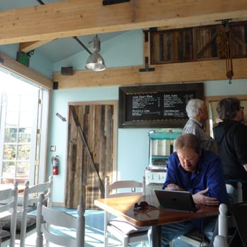 The Barn - Burgers Near Me - Half Moon Bay, California