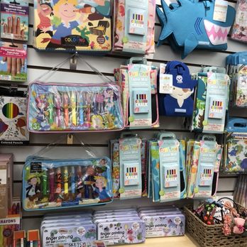 Mayflower Shop - Gift Shops Near Me - Chatham, Massachusetts