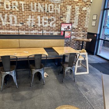 MOD Pizza - Trash, the five employees couldn't be expected to take an order every ten minutes and bother cleaning anything up. - Fast Food Near Me - Midvale, Utah MOD Pizza - Trash, the five employees couldn't be expected to take an order every ten minutes and bother cleaning anything up. - Fast Food Near Me - Midvale, Utah