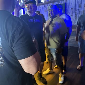 Jason Aldean's Kitchen + Rooftop Bar - Beer Bar Near Me - Nashville, Tennessee