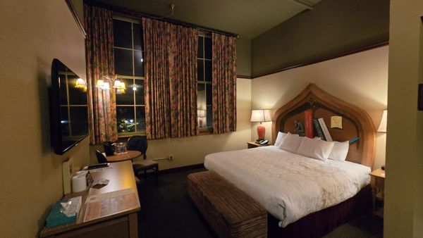 McMenamins Anderson School by null