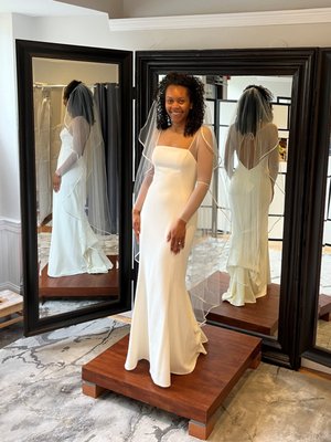 ALTER ANY WEDDING/BRIDESMAID DRESSES - You've found your Wedding Dress and Bridesmaid Dresses, but it's not quite the perfect fit—yet.
ALTER ANY WEDDING DRESS TO MAKE IT FIT PERFECTLY