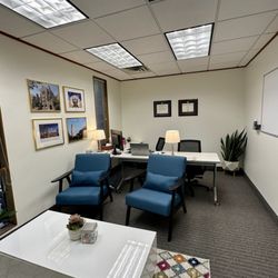 Kay Tutoring - Another view of our meeting / consultation room!