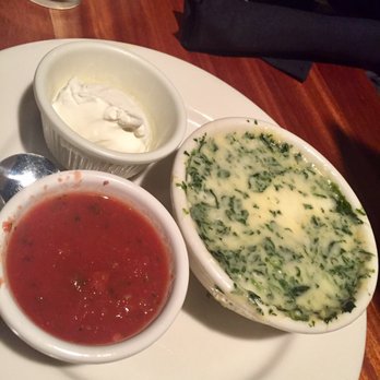 Charleston's - Spinach artichoke dip. - American Near Me - Indianapolis, Indiana