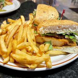 Bunny's Bar & Grill - Crispy Chicken Sandwich
