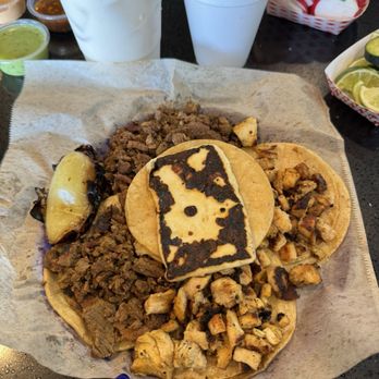 Tacos Los Cholos - Life changing food - Mexican Near Me - Huntington Park, California
